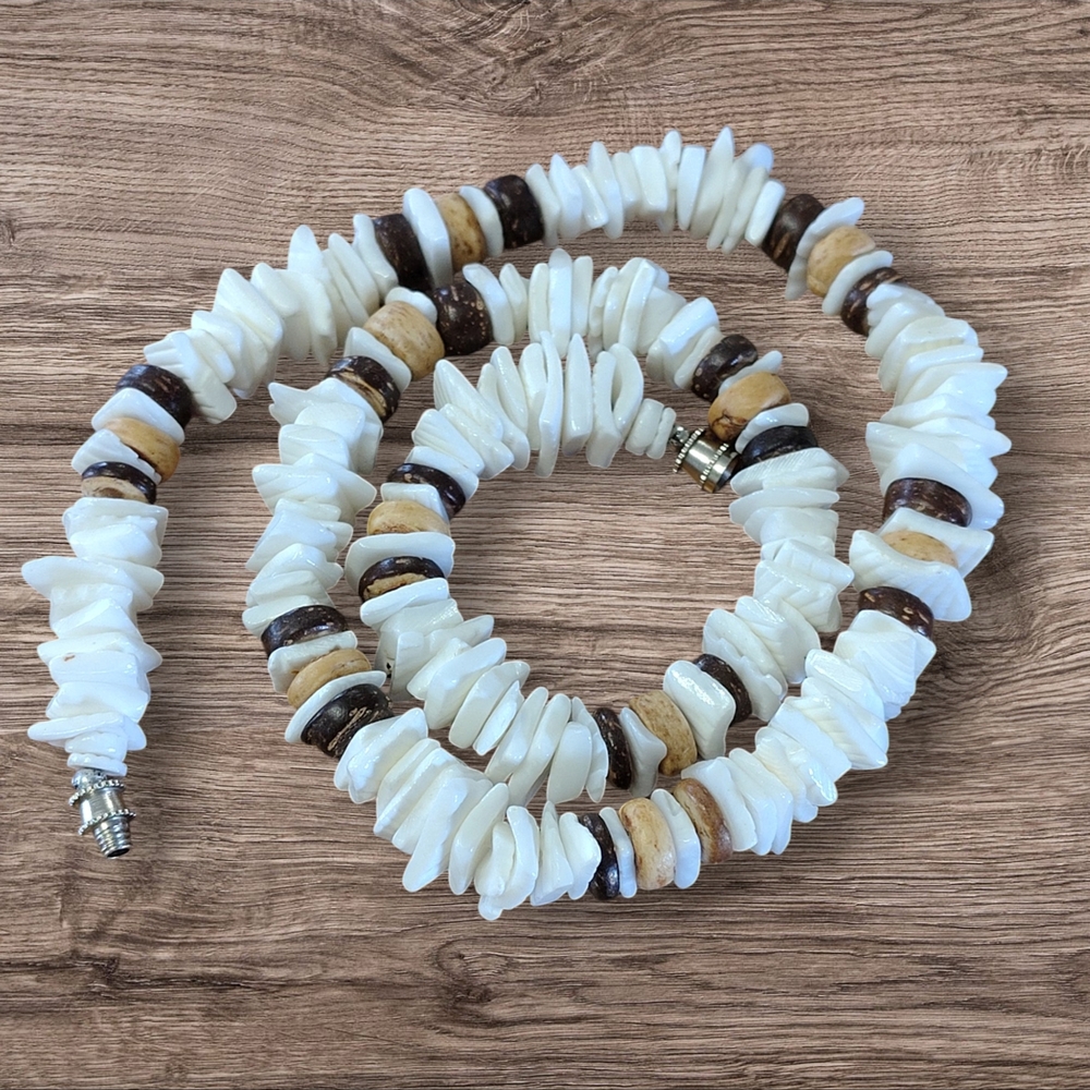 Elegant White and Brown Shell Necklace - Picture 4 of 5